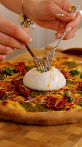 Crispy pizza crust without a pizza stone? 🍕😱