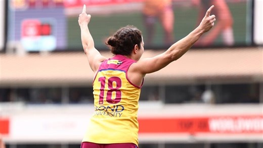 Amazing Anderson fires two almighty blows to cap off mega day