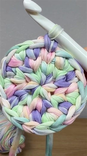Here’s how to create a clean, seamless invisible join when you’re working in the round for a crochet