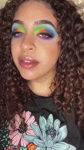 Colorful Tropical Makeup Inspiration