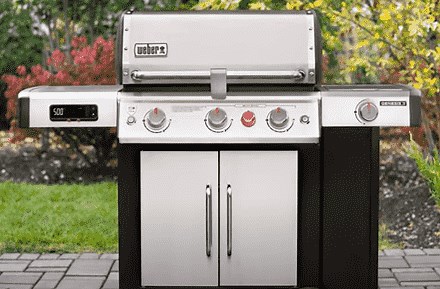Why Weber Gas Grill Too Hot On Low Setting [9 Easy Solutions] - FireplaceHubs
