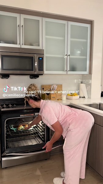 Master Cooking and Baking Techniques with Chef's Kiss