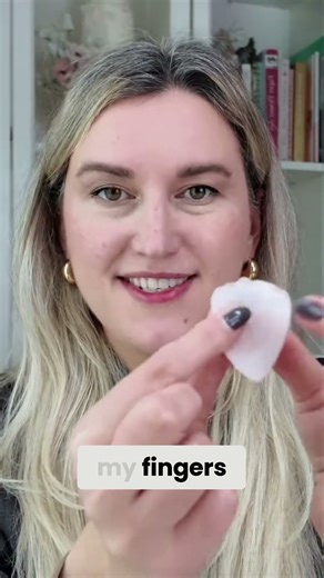 Wafer Paper Conditioning: Soft, Flexible Petals Tutorial #shorts