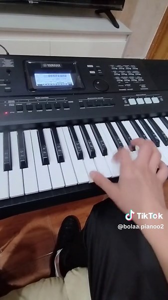 Master Salsa Piano Techniques with Bolaa Pianoo