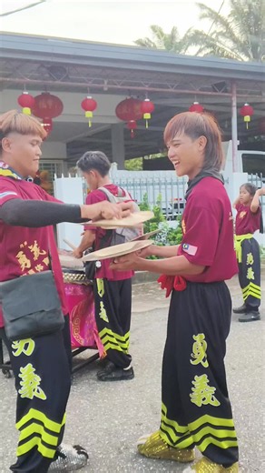 Exploring Tenom's Vibrant Lion Dance Tradition