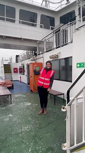 Hey Captain 👨‍✈️👋 Give us a... HONK, HONK!📢 #RedFunnel #RedFunnelFerry #Ferry #CarFerry #TheSolent | Red Funnel Isle of Wight Ferry