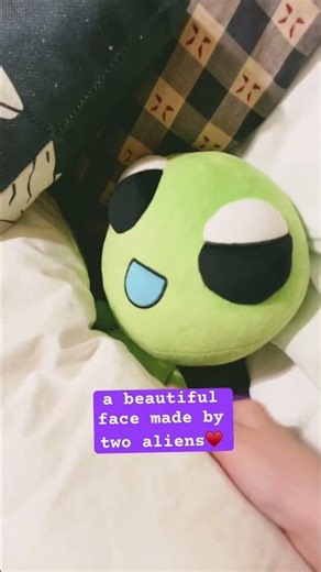 i luv my plush flug Alien guy he silly ♥️