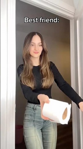 When you call for help 🧻 #VictoriaPfeifer