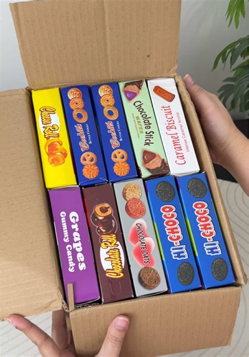 10 boxes of assorted chocolates and biscuits #10boxescookiesandbiscuit #10boxesassortedcookies #assortedchocolates #assortedbiscuits
