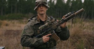 CÓMO CONFIGURAR UN RECCE RIFLE