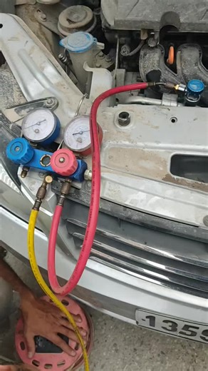 réparation clim auto ❄️🛠️ charge de fréon 👍🏻🪛🥶#froid #climatisation #clim_auto #réfrigération