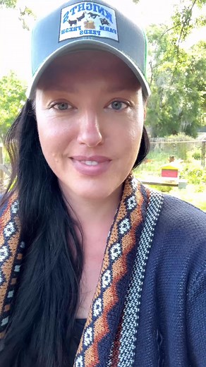 783K views · 8.5K reactions | How to Become a Beekeeper Series  #beekeeping #beekeeper # #honeybees | The Zen Hen and The Honey Bee Farm | Facebook