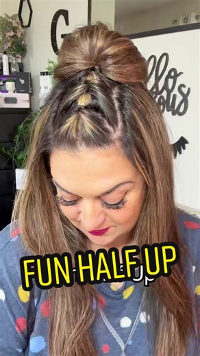 Half Up Bun Hairstyle Tutorial for Easy Styling