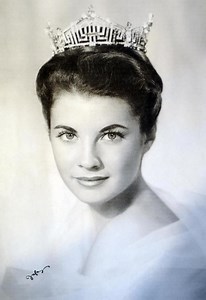 Jacquelyn Mayer - Alchetron, The Free Social Encyclopedia