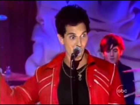 Cobra Starship - Snakes On A Plane (Bring It) - LIVE Jimmy Kimmel