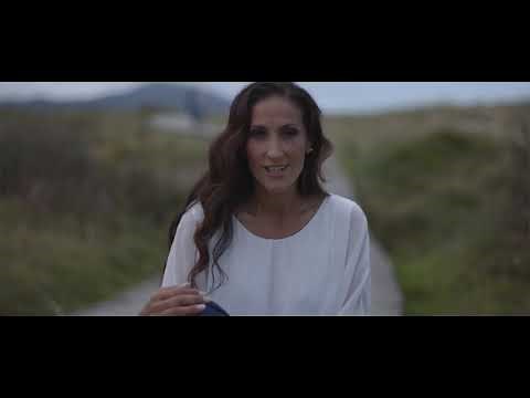 ROSA CEDRÓN – DEVOLVERME EL AIRE del álbum NÓMADE. Edita y Distribuye NUBA RECORDS / KARONTE