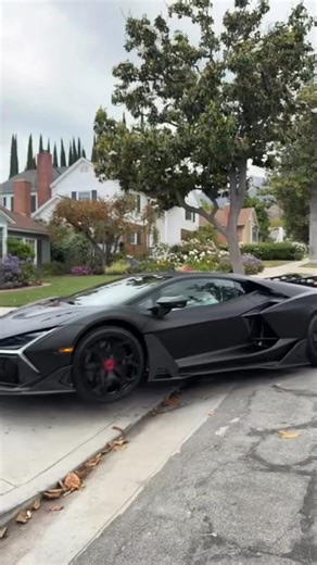 Driveway vs Revuelto kitted up with @rdbwheels. | RDB LA