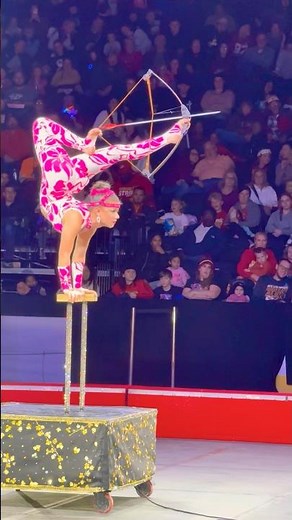 🎯✨ Foot Archery Masterpiece | Fabianna Coronas’ Incredible Shot