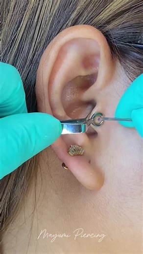 #traguspiercing #earpiercing #mayumipiercing