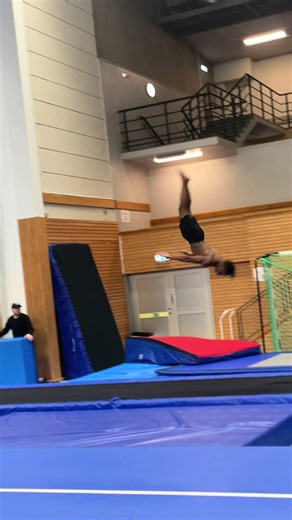 Backwards #fy #fyp #gymnastics #clean #flip