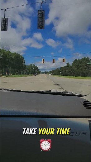 Protected Left Turn: Tips for Passing Your Driving Test