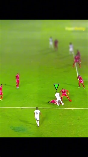 Hilarious Rare Moments in Football