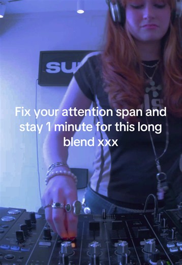 I love a long blend and apparently my current obsession is constantly chopping ahaha #dj #dubstep #140 #producer #blend