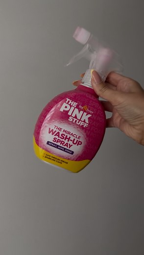 Uses of The Pink Stuff Wash-Up Spray 💖🧽🫧 Demonstrated to us by cleanwith_kayleigh [IG] ems_and_the_quirky Jottie’s Journal [IG] savvymum21 👌🏼#cleaning #cleaningproducts #cleaningmotivation #cleaninghacks #thepinkstuff #cleaningtips #pinkstuff | The Pink Stuff
