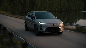 The new Volvo XC70 Driving Video