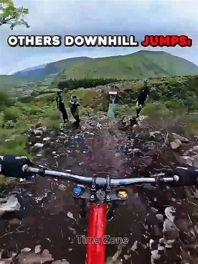 Normal doing VS KING OF Downhill Jumps