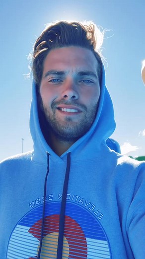 Kelly Overby's Hilarious Take on Short People Problems