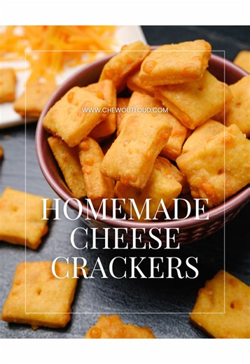 Homemade Cheese Crackers: Crispy and Cheesy Snack