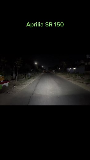 Projector headlight on Aprilia SR 150