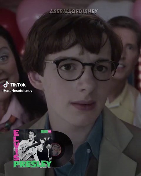 One for the money two for the show { #fyp #asoue #aseriesofunfortunateevents #taylorswift }