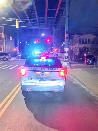 Now I am the one chasing the NYC police😈 #nyc #nypd #brooklyn #manhattan #LongIsland #onwheels