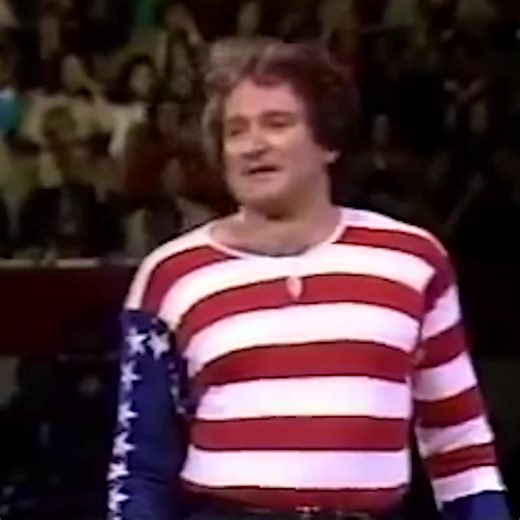 - Robin Williams As The American Flag Is True Comedy Genius | Funny Sayings T-Shirts
