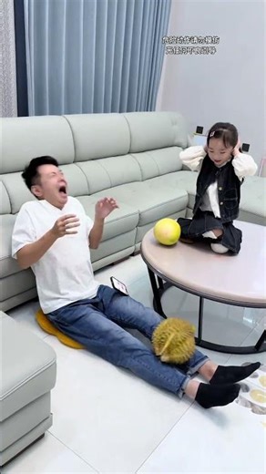 Are you still playing with your phone and ignoring your daughter #funny #healthyparenting #cute