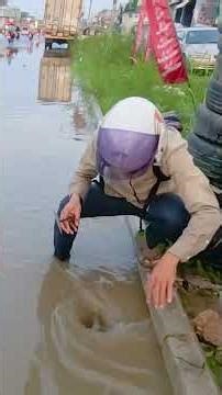 Cleaning a Completely Blocked Drain After Heavy Rain #stormwaterdrain #stormdrain #flooding