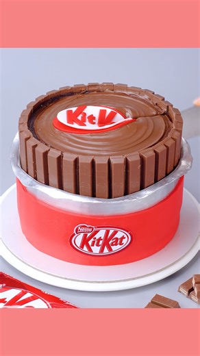 Perfect KITKAT Cake Decorating Ideas | Perfect Fondant Cake Decorating Tutorials #reel #cake #cakevideo | Cake House