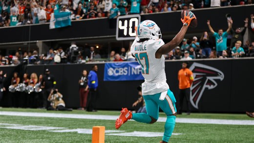 Miami Dolphins 2025 NFL trade deadline rumors tracker and what about Jaylen Wright?