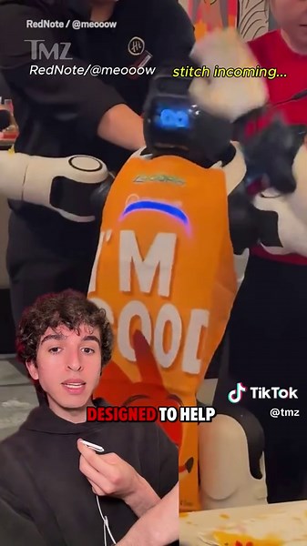 Robot Malfunctions at Haidilao Hot Pot Restaurant