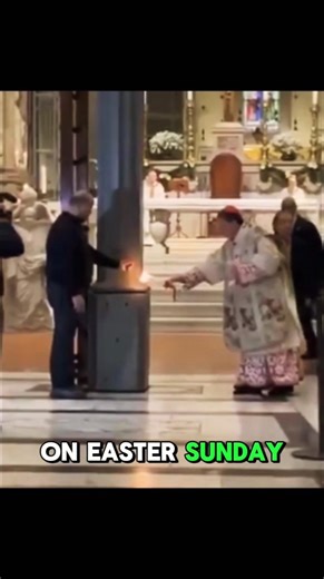 Explosive Easter Ritual in Florence #jesus