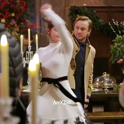 Emma and Tom - Belly Dancer 🥰 (Return to Hogwarts)