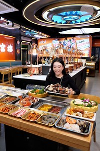 Bugis Largest Buffet with Grilled Crab and Wild Mushroom | SingaporeBeauty