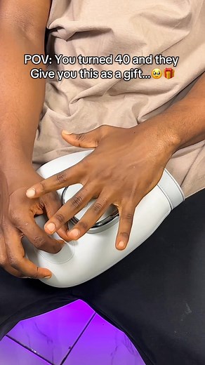 2.7K views | If you also suffer from arthritis or hand pain, comment the word GLOVE if you need this massage glove #arthritis #massage | Palm therapy | Facebook