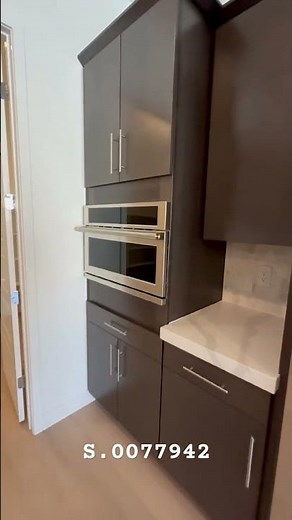 Big Kitchen Island + Open Floor Plan = Dream Home in Las Vegas