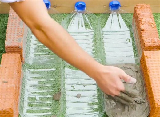 Stylish pot made with simple plastic bottles! | 5-Minute Crafts