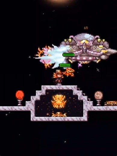 Guardian Stardust vs Flying Saucer from Mars 😳 Who wins this fight? #terraria #gametok #desafio #fyp