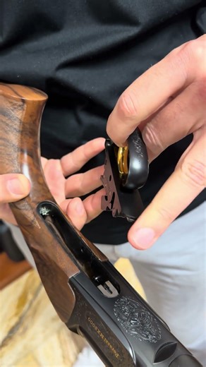 How to remove your trigger group on a detachable trigger Perazzi