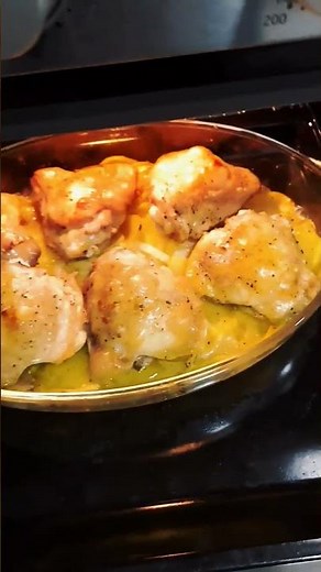Contramuslos de pollo al horno con patatas. Receta fácil y súper buena !!!